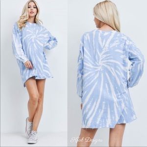 *NEW* Oversized Tie Dye Raw Edge Comfy
Tunic Dress / Size Small